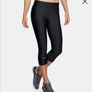 Under Armour Athletic Capri Pant Leggings Size M